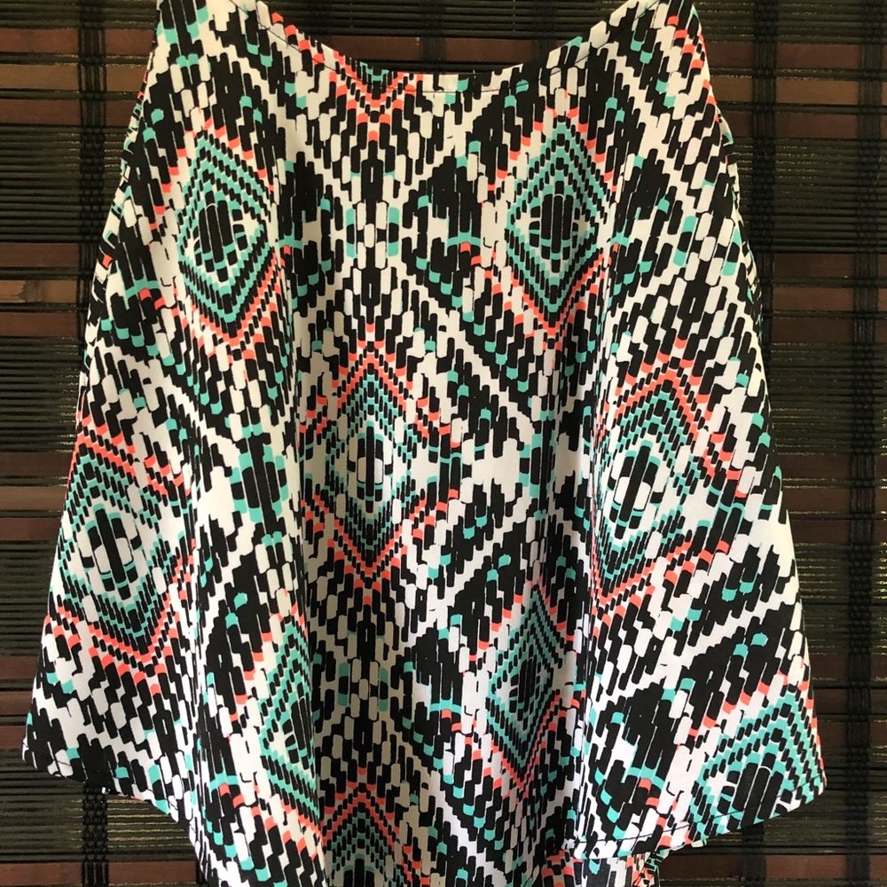 Crop Top 👙😎☀️🌴 - Picture 3 of 6